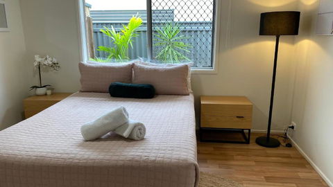 Private Guesthouse - Pet Friendly - Walk To Beach - Accommodation Melbourne 2