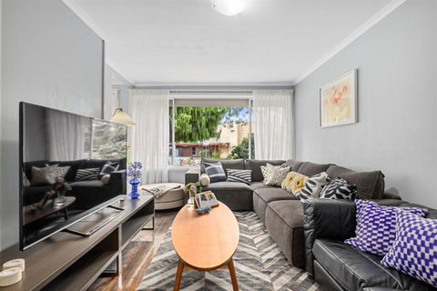 Private Pool Retreat In Watson - Accommodation Melbourne 2