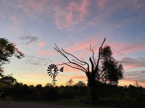 Pull Up Stumps - Accommodation Melbourne 1