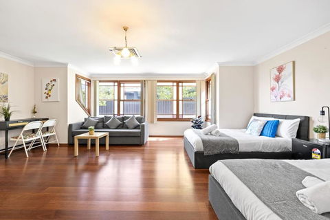 Quadruple Room W Ensuite In Gordon Near Train & Bus - Accommodation Melbourne 3
