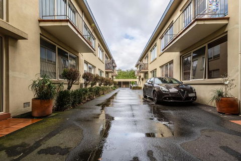 Quaint & Homey Ripponlea Flat - Accommodation Melbourne 1