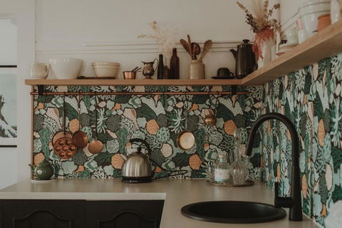 Quaint And Intimate 1-bed Seaside Cottage - Accommodation Melbourne 0