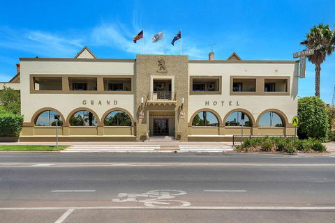 Quality Hotel Mildura Grand - Melbourne 4u 1
