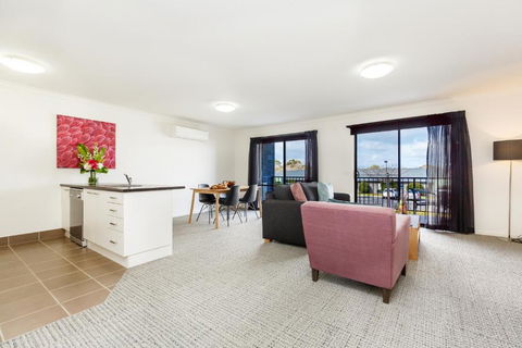 Quest Sale - Accommodation Melbourne 3