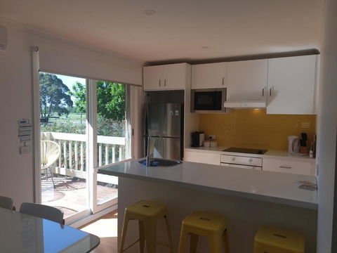 Race Course Apartments - Accommodation Melbourne 3