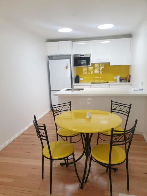 Race Course Apartments - Accommodation Melbourne 2