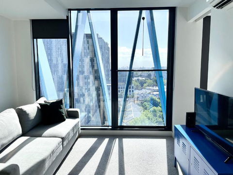 Readyset Apartments On Bouverie - Accommodation Melbourne 3