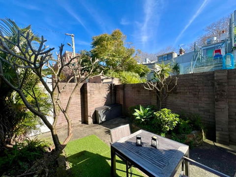 Rear Garden Suite - Accommodation Melbourne 0