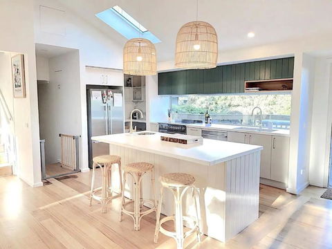 Red Hill Lane 5BedroomVineyard&RuralValleyViews - Accommodation Melbourne 1