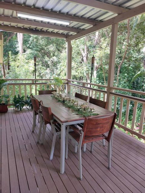 Rainforest Retreat-Fireplace-BBQ-3 Acres- - Accommodation Melbourne 3