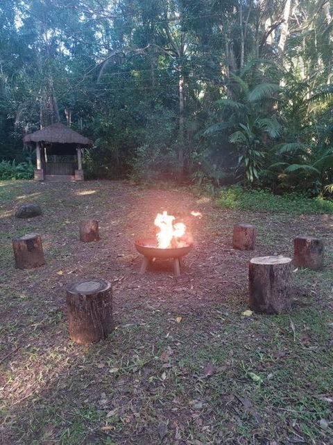 Rainforest Retreat-Fireplace-BBQ-3 Acres- - Accommodation Melbourne 2