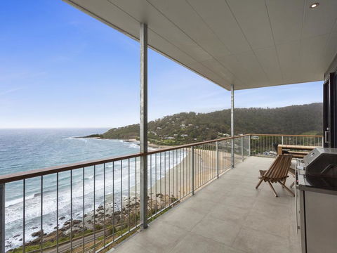 At Wye Eyrie With Arguably The Best Views In Town - Accommodation Melbourne 0