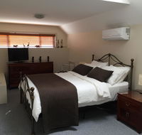 Atina Rocks Country Homestead - Accommodation Melbourne