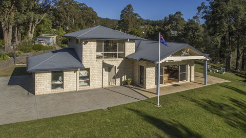 Atlantis On Lake Conjola - Sandra St 1 Lake Conjola - Accommodation Melbourne 0