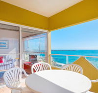 Avalon 4 - right across the road from convent beach - uninterrupted views - Accommodation Melbourne