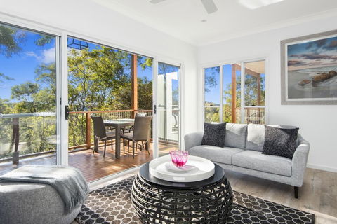 Avalon Tree House - Accommodation Melbourne 0
