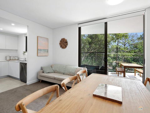 Avoca Beach Pad- 210/14-18 Cape Three Points Rd - Accommodation Melbourne 2