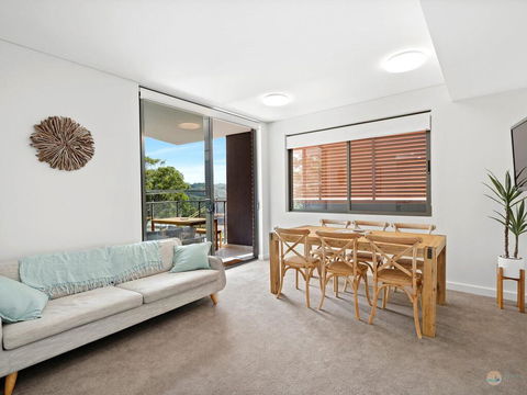Avoca Beach Pad- 210/14-18 Cape Three Points Rd - Accommodation Melbourne 3