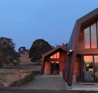 Avonside Alpine Estate Cabin 2 - Melbourne 4u