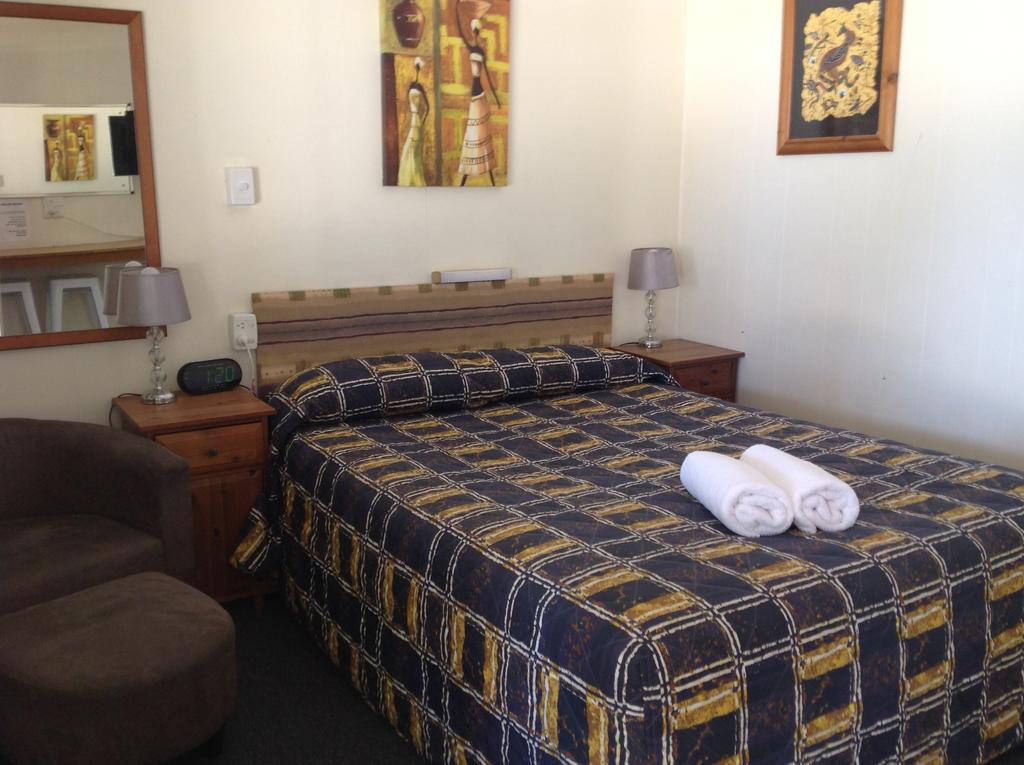Ayr QLD Accommodation Melbourne