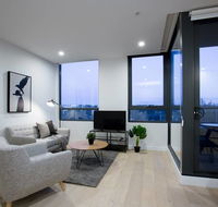  Green-hoodStunning 2 bedrooms Aptparkville - Accommodation Melbourne