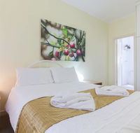B5 Close to Nedlands Cafes Swan River SCGH  UWA - Accommodation Melbourne