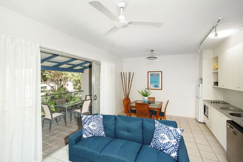 Baden 51 - Rainbow Shores, Air Conditioned, Walk To Beach, Swimming Pools - Melbourne 4u 0