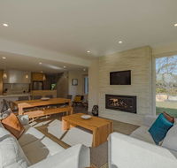 Baileys Beach House - Accommodation Melbourne