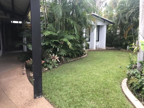 Bali Inspired Hideaway With Tropical Villa & Plunge Pool - Accommodation Melbourne 1