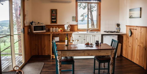 Balingup Heights Hilltop Forest Cottages - Accommodation Melbourne 3