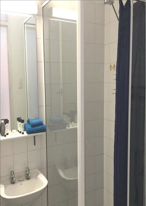 Barkly Hotel - Melbourne 4u 3