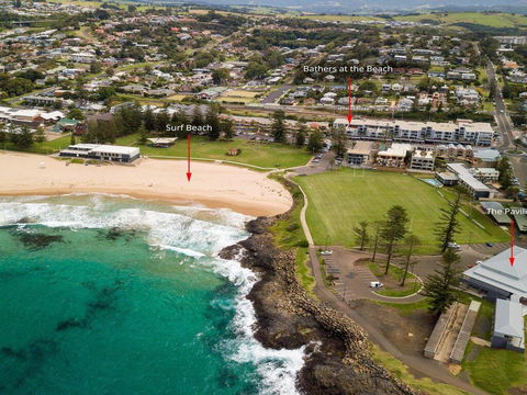 Bathers At The Beach - Across From Surf Beach - Accommodation Melbourne 3