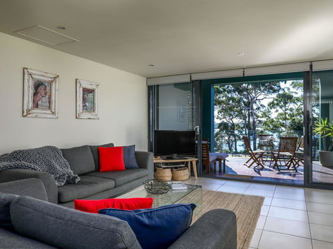 Bay Breeze (By Jervis Bay Rentals) - Accommodation Melbourne 1