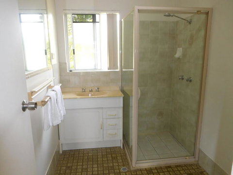 Bayshores Apartment Hervey Bay - Accommodation Melbourne 3