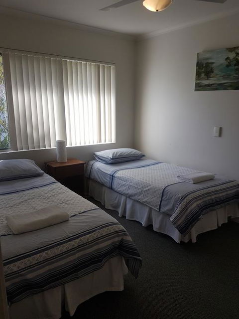 Bayshores Holiday Apartments - Accommodation Melbourne 1