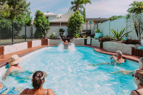 Beach & Bay Holiday Rental - Nelson Bay - Accommodation Melbourne 0