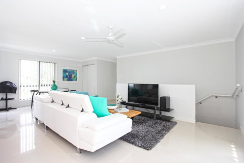 Beach Breeze Holiday House - Accommodation Melbourne 2