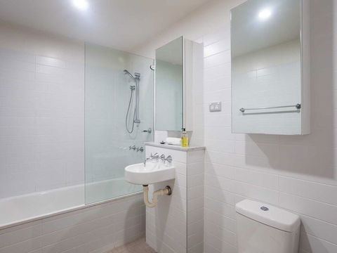 Beach House 7' 26 One Mile Close - Air Conditioned, Wifi, Foxtel, Linen - Accommodation Melbourne 3