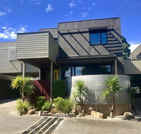 Beach Retreat Townhouse - Accommodation Melbourne