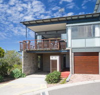 Beach View At One Mile' 8/26 One Mile Close - infinity complex pool  WIFI - Accommodation Melbourne