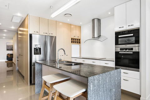 Beaches On Maroochy 1 Beach Parade - Accommodation Melbourne 2
