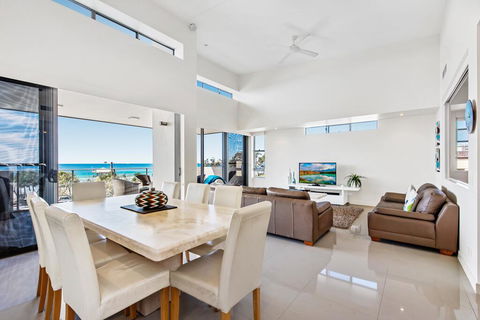 Beaches On Maroochy 1 Beach Parade - Accommodation Melbourne 1