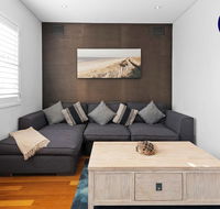 BEACHFRONT APARTMENT // DREAM LOCATION // CLOEY2 - Accommodation Melbourne