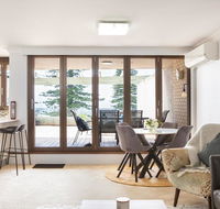 Beachfront Manly Apartment With Parking and Balcony - Accommodation Melbourne