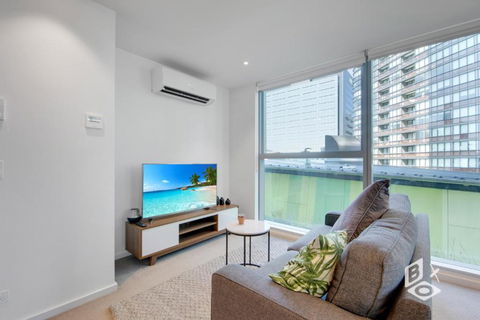 REST COLLECTION Apartments On Collins Docklands - Accommodation Melbourne 0