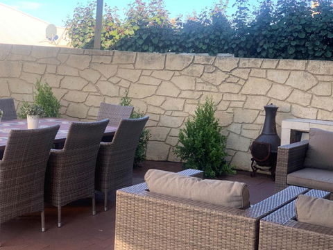 Relaxing Getaway Beachfront Access Multi Family Pets Mandurah - Accommodation Melbourne 3