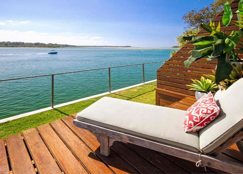 Riverfront Apartment, Perfect Location - Accommodation Melbourne 2