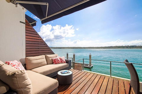 Riverfront Apartment, Perfect Location - Accommodation Melbourne 3