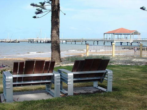 Redcliffe Villa - Accommodation Melbourne 0