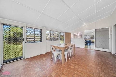 Reef Shack Beach Vibes Stroll To The Beach - Accommodation Melbourne 3